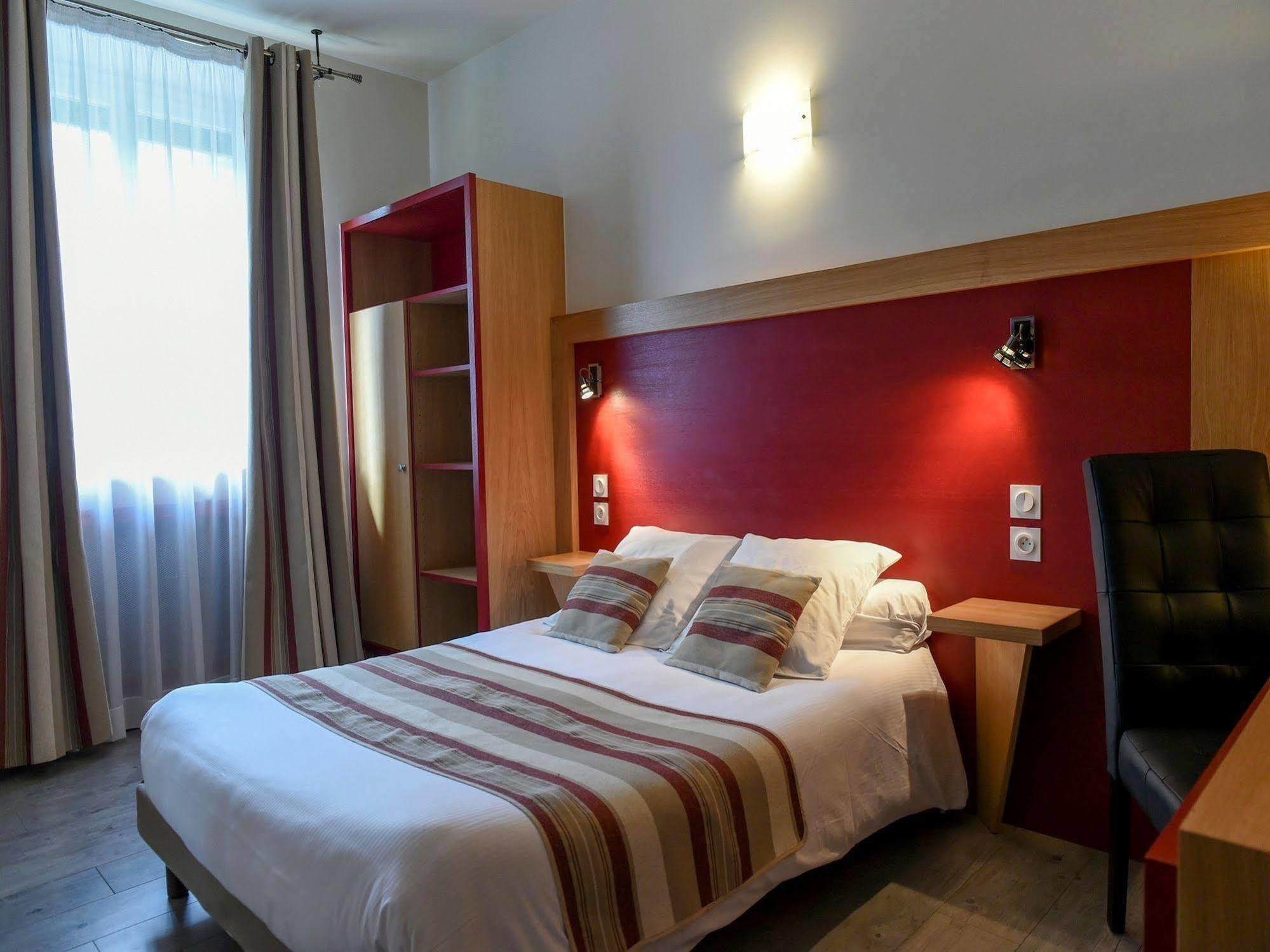 Auberge Des Moulins Pont-Les-Moulins Εξωτερικό φωτογραφία